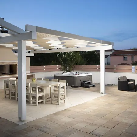 Olivia - New And Modern House With Pool, Souna, Jacuzzi & Playground, - Istra Вилла *