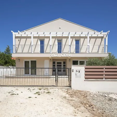 Olivia - New And Modern House With Pool, Souna, Jacuzzi & Playground, - Istra Ližnjan