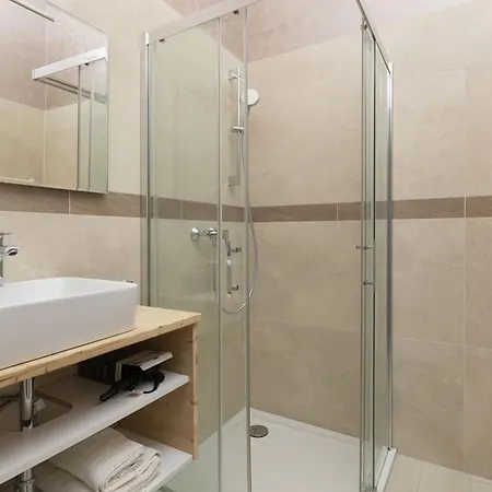 Olivia - New And Modern House With Pool, Souna, Jacuzzi & Playground, - Istra