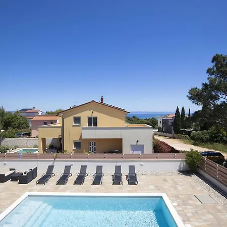 Olivia - New And Modern House With Pool, Souna, Jacuzzi & Playground, - Istra *