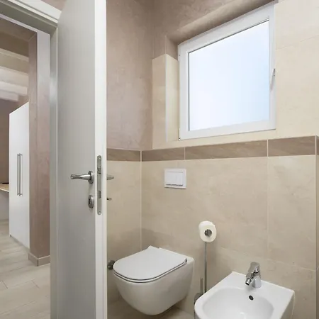 Вилла Olivia - New And Modern House With Pool, Souna, Jacuzzi & Playground, - Istra Лижнян