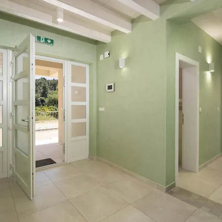 Olivia - New And Modern House With Pool, Souna, Jacuzzi & Playground, - Istra