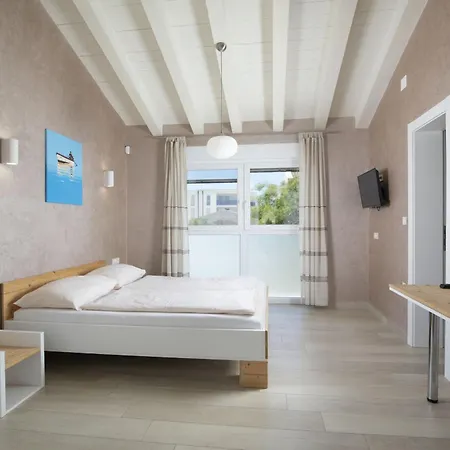 Olivia - New And Modern House With Pool, Souna, Jacuzzi & Playground, - Istra Лижнян
