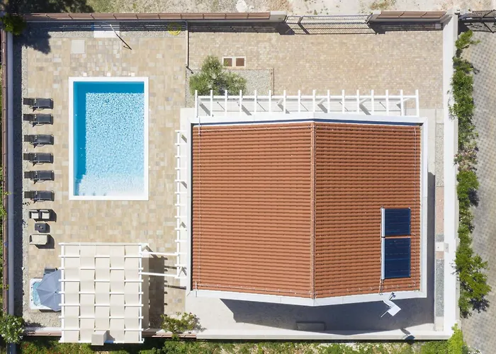 Olivia - New And Modern House With Pool, Souna, Jacuzzi & Playground, - Istra Villa