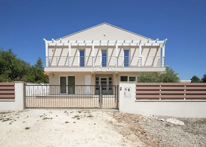 Olivia - New And Modern House With Pool, Souna, Jacuzzi & Playground, - Istra Ližnjan