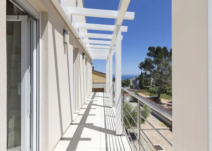 Olivia - New And Modern House With Pool, Souna, Jacuzzi & Playground, - Istra Villa Ližnjan