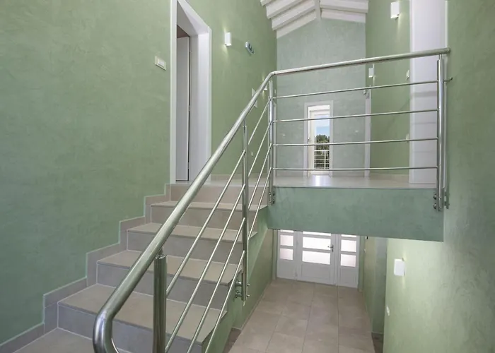 Olivia - New And Modern House With Pool, Souna, Jacuzzi & Playground, - Istra Villa